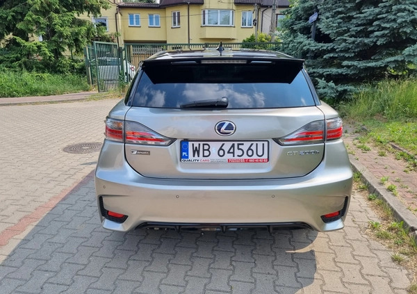 Lexus CT cena 72500 przebieg: 82000, rok produkcji 2017 z Warszawa małe 154